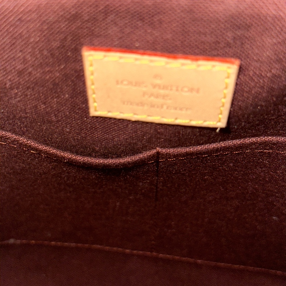 Louis Vuitton Rivoli - Picture 8 of 12